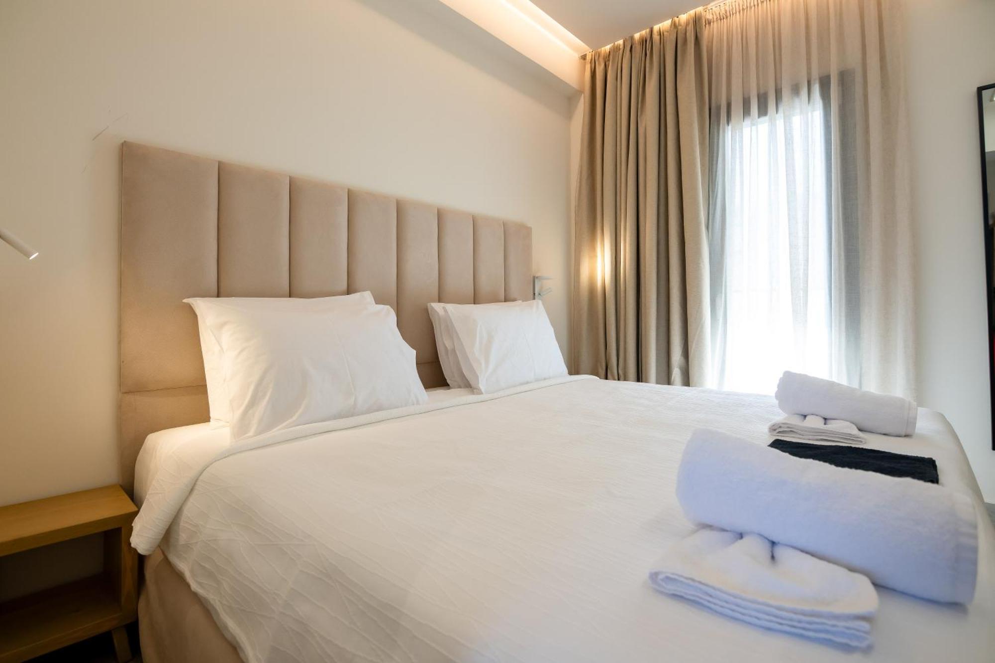 Ocean 11 Hotel Skiathos Town Bagian luar foto