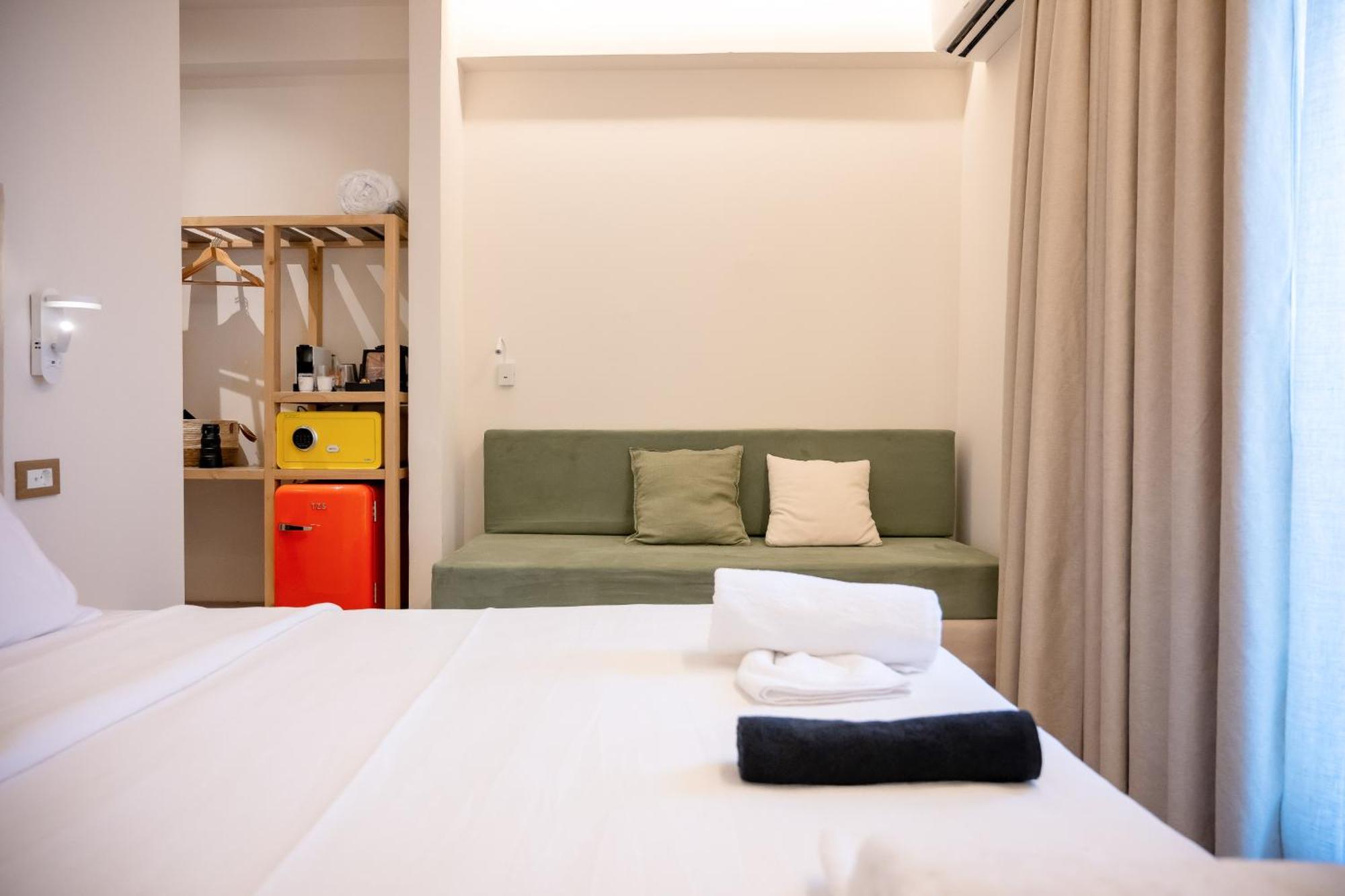Ocean 11 Hotel Skiathos Town Bagian luar foto